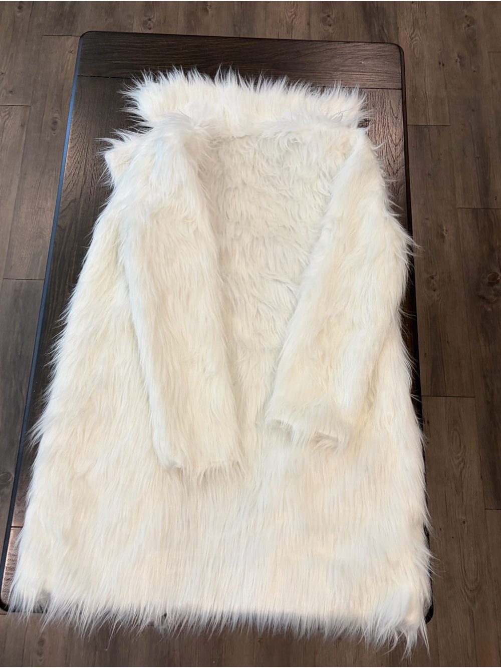 Women’s Faux Fur Coat - Cream Longline Jacket - Picture 3 of 3
